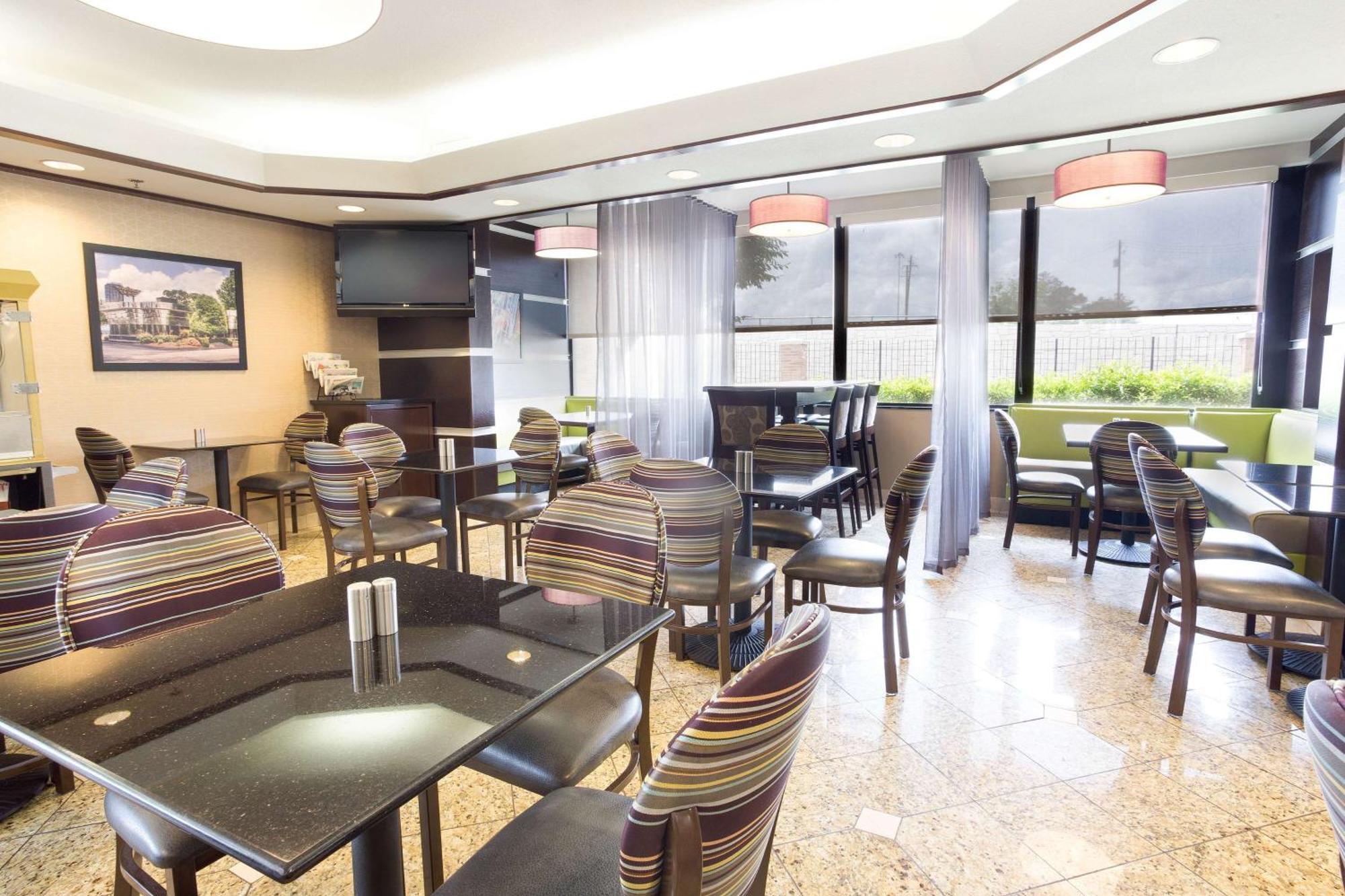 Drury Inn & Suites Atlanta Морроу Экстерьер фото