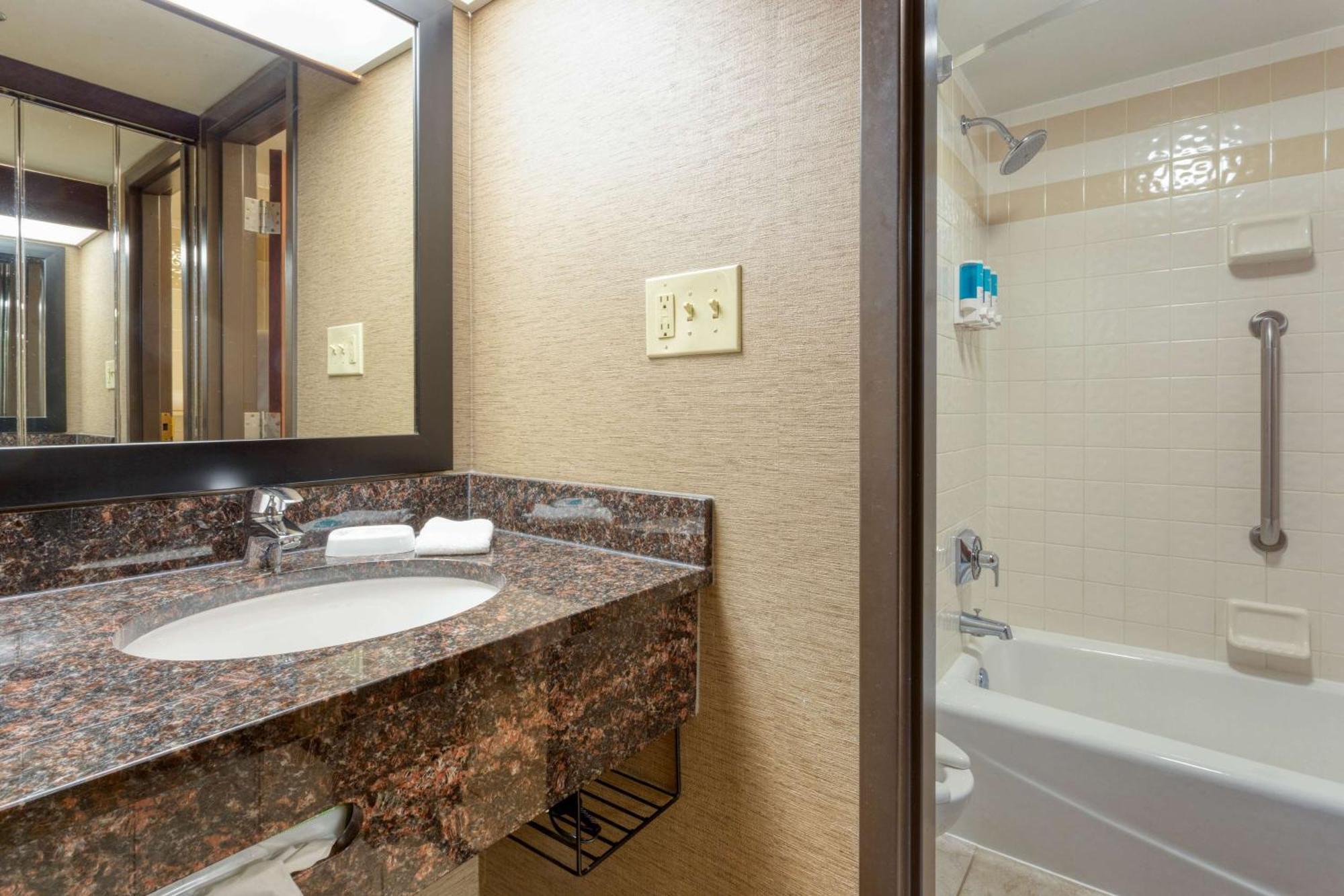 Drury Inn & Suites Atlanta Морроу Экстерьер фото